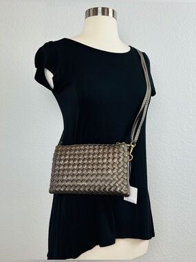 NWT Woven Crossbody Bag Pewter Vegan Leather Adjustable Removable Strap Wristlet